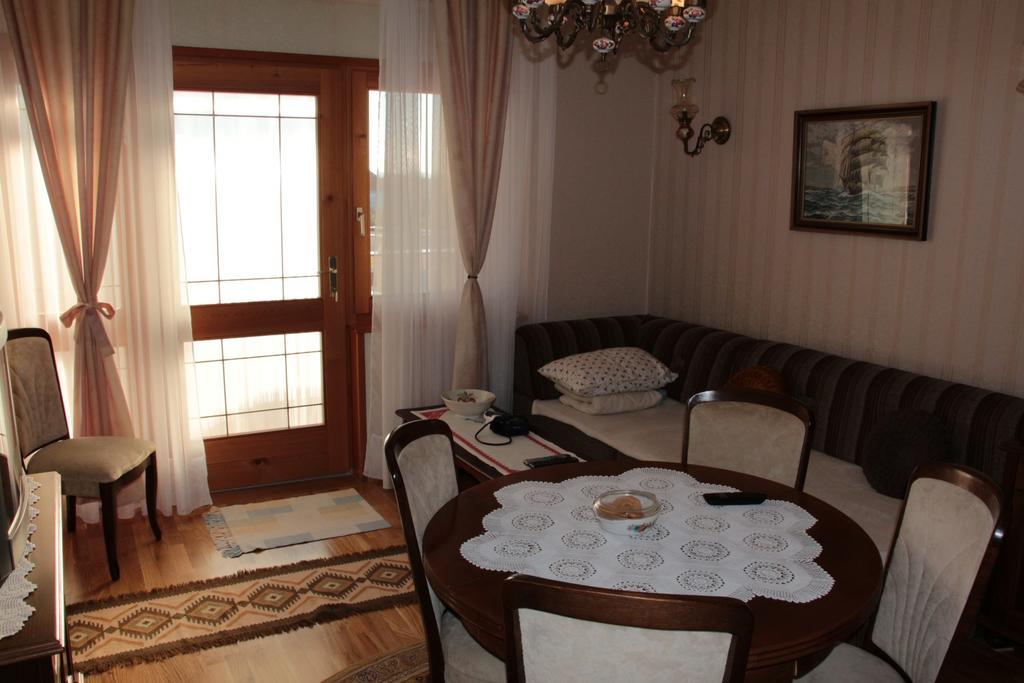 Apartmani Gojevic Vodice Exterior photo