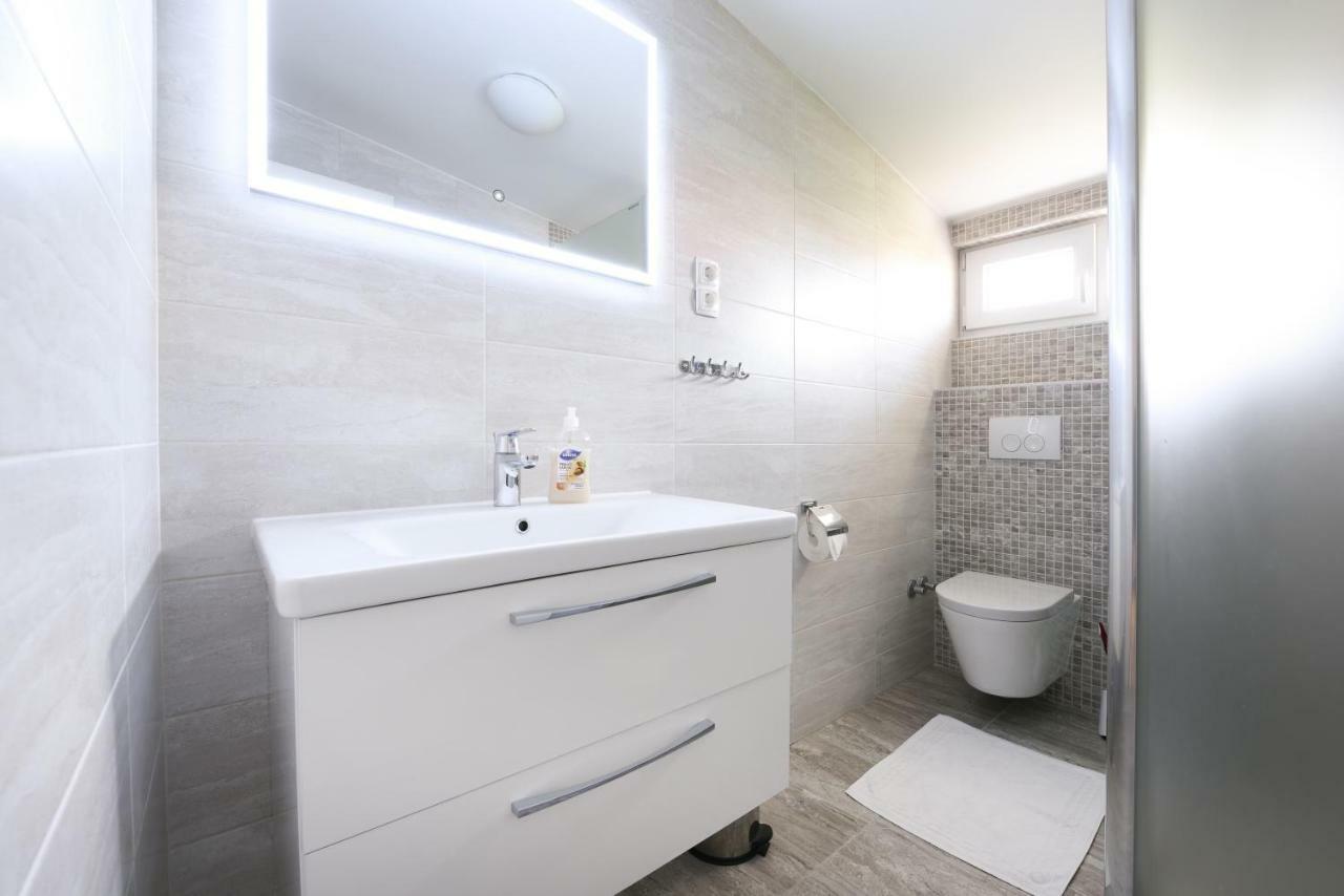 Apartmani Gojevic Vodice Exterior photo